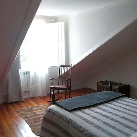 אכסניה Casa Familiar Do *
